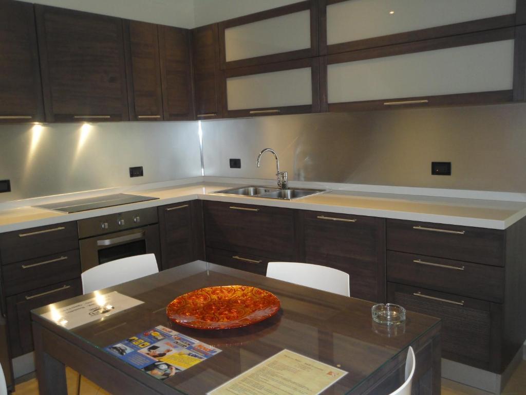 Bb 10 Serpotta - Palazzo Riolo & Restaurant Palermo Bilik gambar