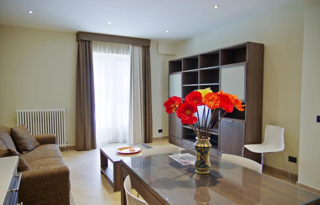 Bb 10 Serpotta - Palazzo Riolo & Restaurant Palermo Bilik gambar